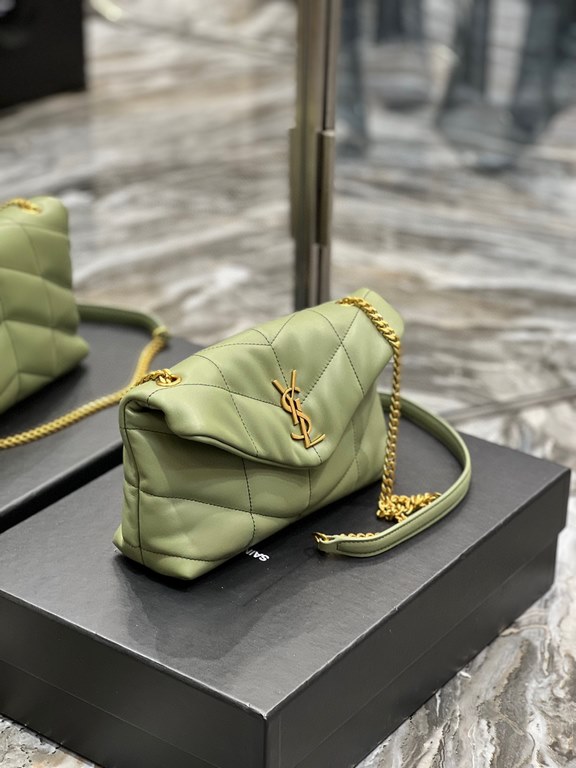 [In stock in secondsAvocado Green with Gold Buckle-              The whole bag is made of soft Italian lambskin with Y's diagonal stripe quilting craftsmanship, featuring a softly textured front flap pocket with a detach