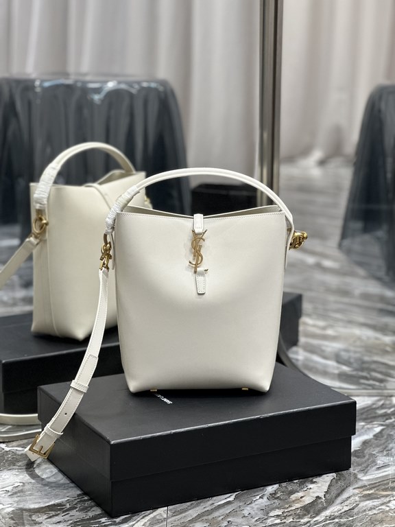 [NEWLE 5à7 series of bucket bagNew super good-looking bucket bag with tote _The new new bag type, using Italian calf leather, the bag body outline is simple, three-dimensional, looks hard but not too harsh, the bottom wi