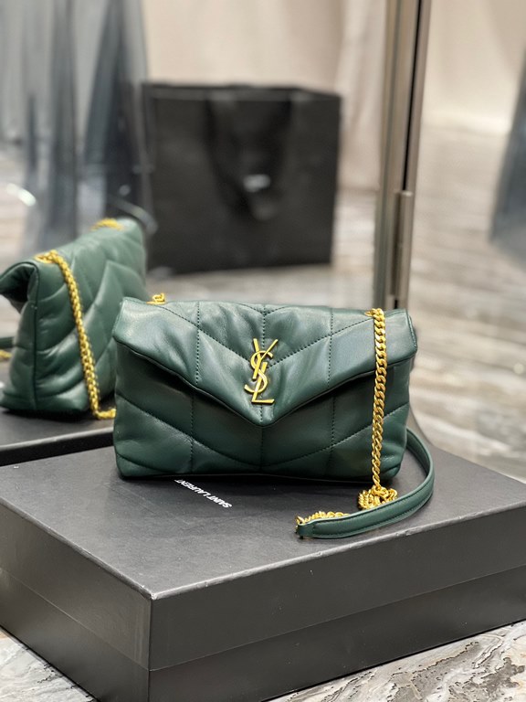 [In stock in secondsDark Green with Gold Buckles-              The whole bag is made of soft Italian lambskin with Y's diagonal stripe quilting craftsmanship, featuring a softly textured front flap pocket with a detachab