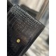 NEW】New ColorMONOGRAM_Crocodile Print Clutch BagWith removable wrist strap, premium glossy crocodile print cowhide embossed, 100% imported calf leather, grosgrain lining, flat pocket inside the bag! A must-have item when