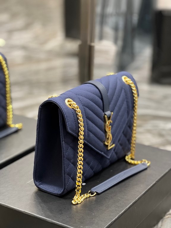 [In stock in seconds]#Envelope #Blue Limited Edition FabricsMedium quilted leather envelope bagClassic is timeless, the beauty of the V grain spelling diamond pattern, Italian cowhide leather with cotton and linen materi