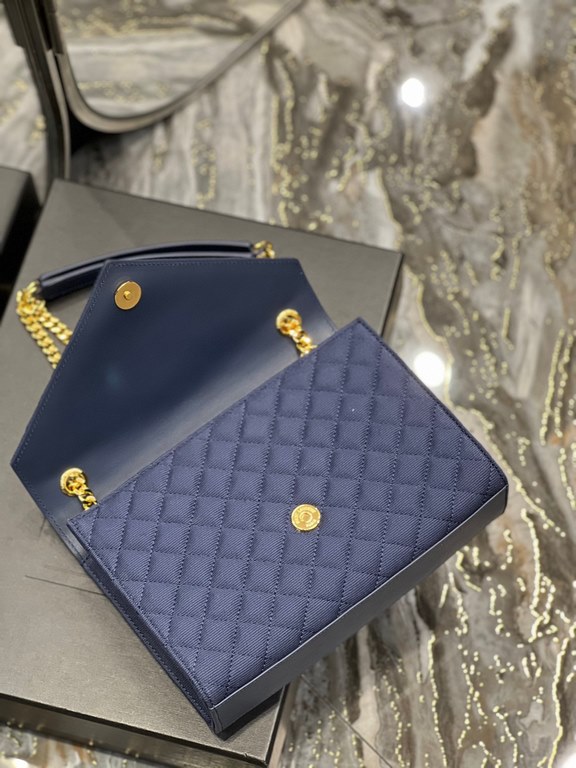 [In stock in seconds]#Envelope #Blue Limited Edition FabricsMedium quilted leather envelope bagClassic is timeless, the beauty of the V grain spelling diamond pattern, Italian cowhide leather with cotton and linen materi