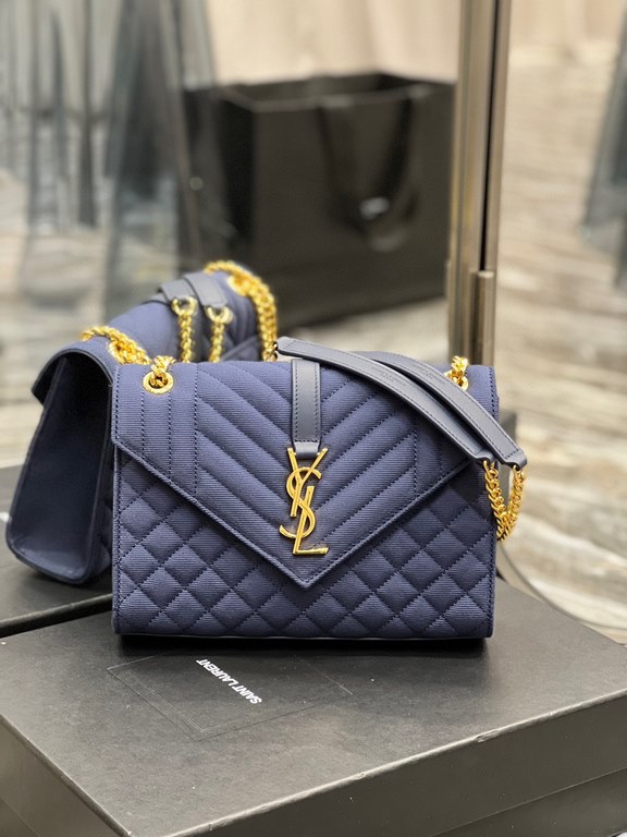 [In stock in seconds]#Envelope #Blue Limited Edition FabricsMedium quilted leather envelope bagClassic is timeless, the beauty of the V grain spelling diamond pattern, Italian cowhide leather with cotton and linen materi